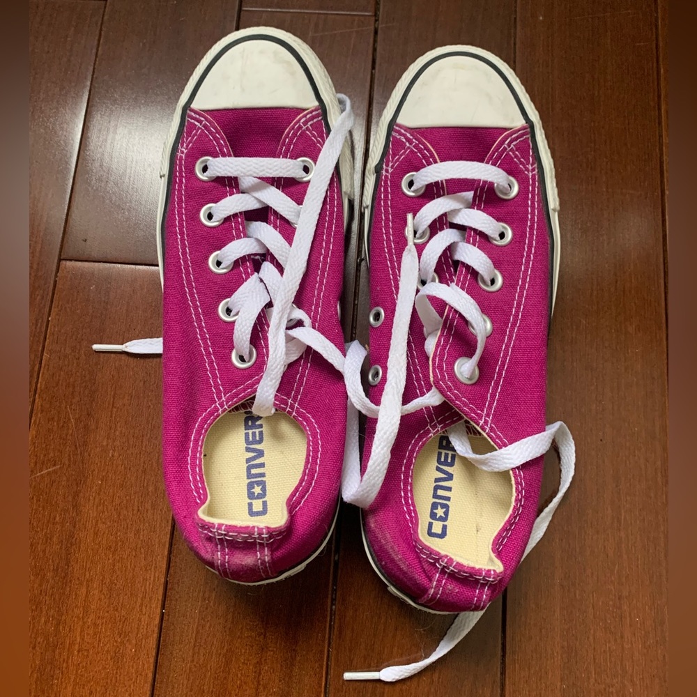Converse Hot pink fuschia size 4 kids size 6 womens